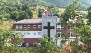 41957121_1775424929241112_2506394239357681664_n